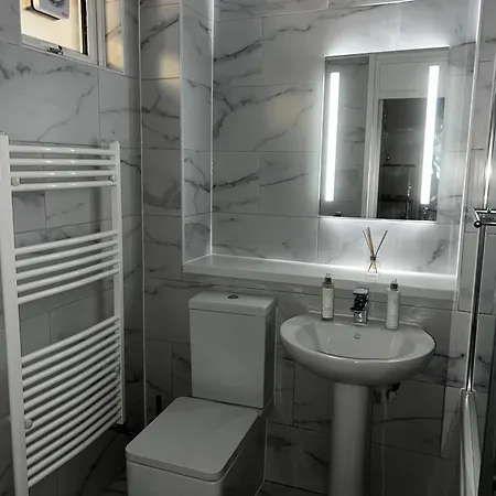 Stylish Apartment Near Excel London- Sleeps 4! Exterior photo