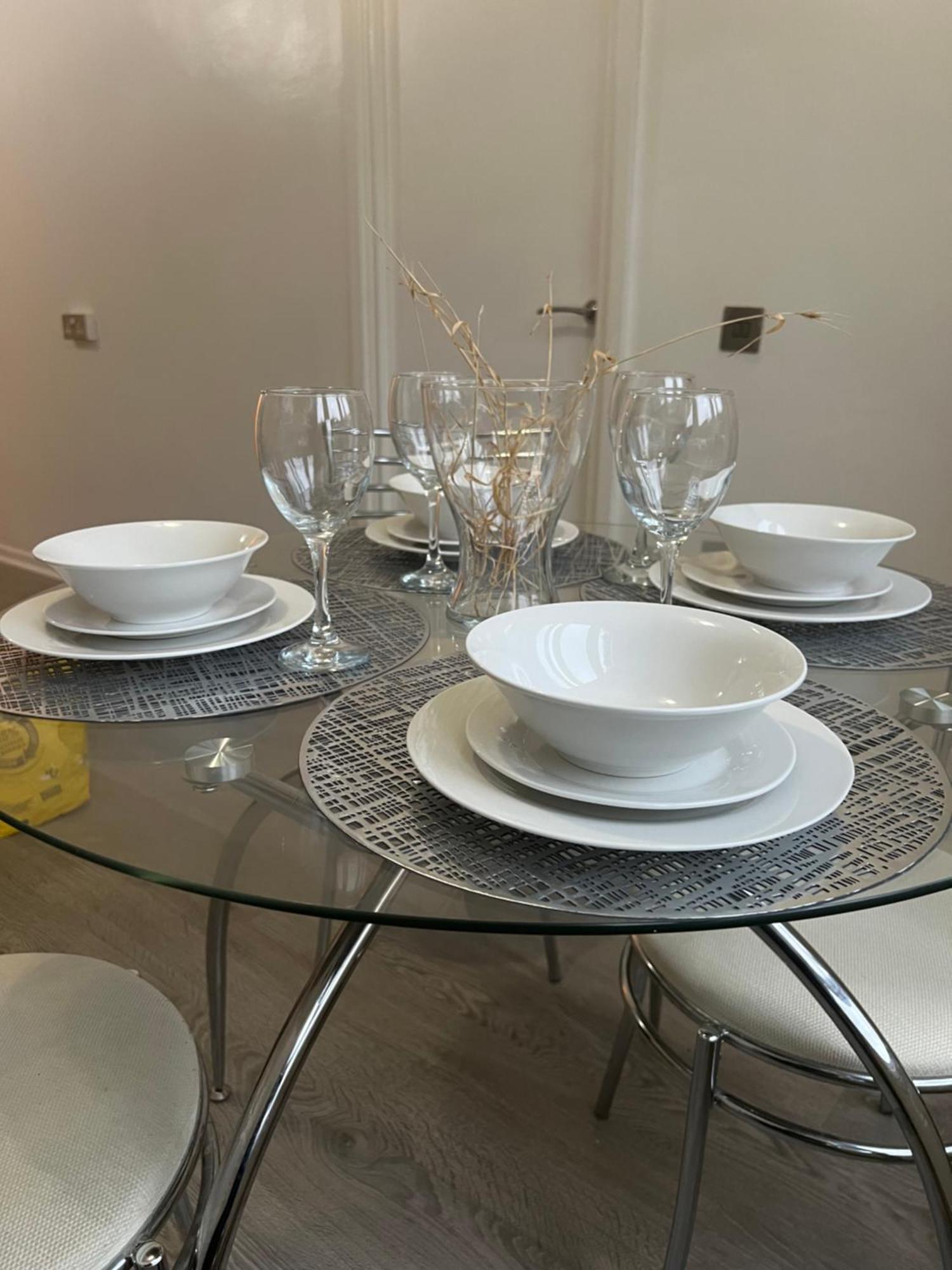 Stylish Near Excel London- Sleeps 4! * London